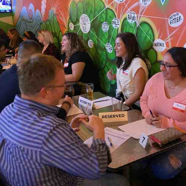 Detroit attendees of speed dating in Michigan enjoying the event!